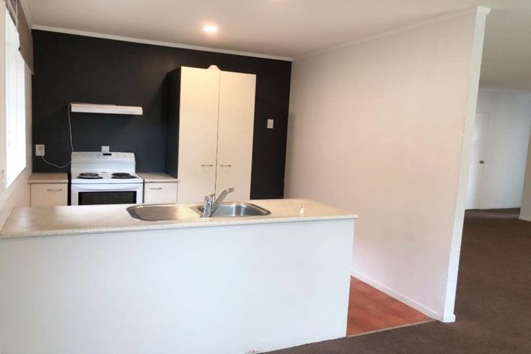 Photo of property in 36 Liddesdale Place, Papakura, 2110