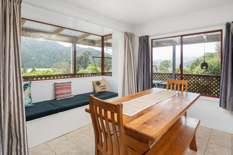 Photo of property in 770 Queen Charlotte Drive, Havelock, Picton, 7281