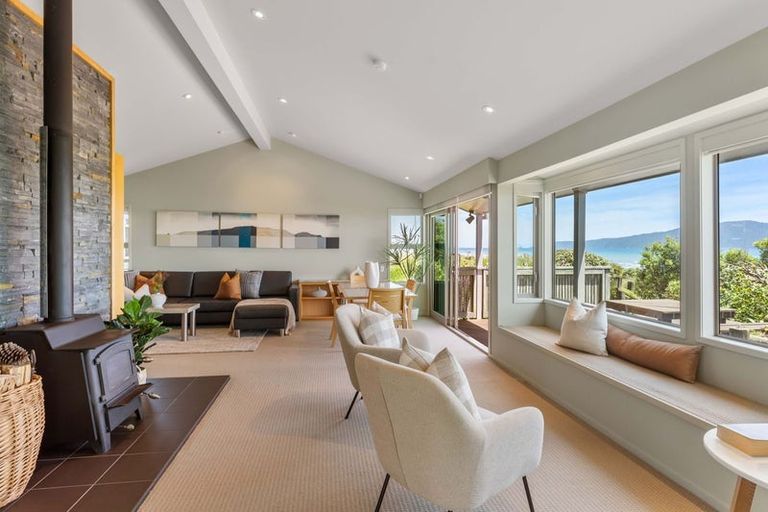 Photo of property in 93 Field Way, Waikanae Beach, Waikanae, 5036