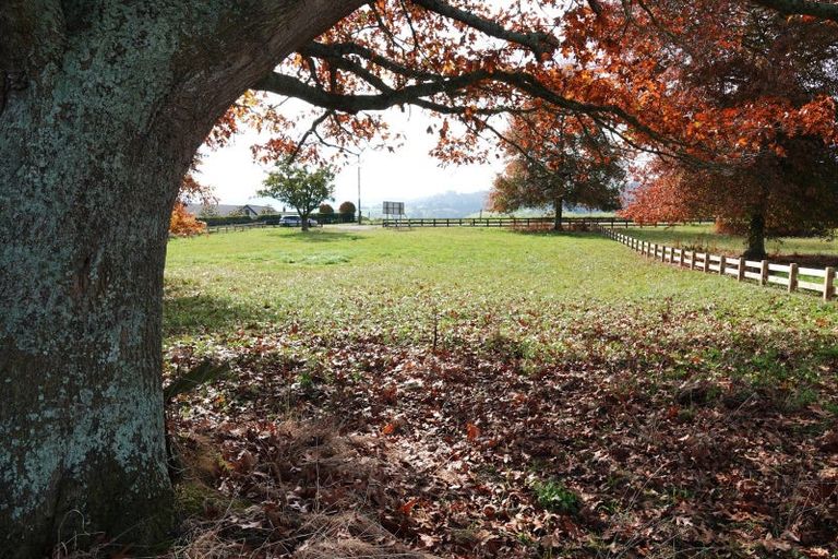 Photo of property in 35 Fencourt Road, Cambridge, 3496