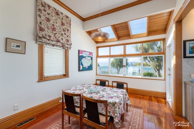 Photo of property in 37 Grant Road, Thorndon, Wellington, 6011