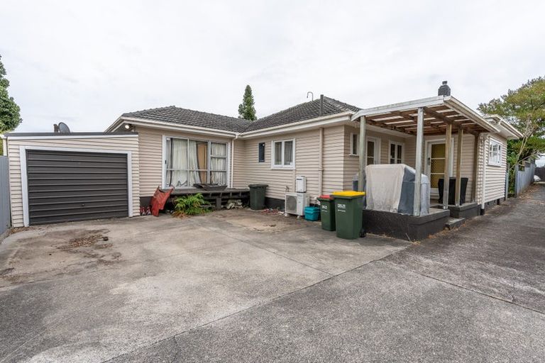 Photo of property in 35 Lake Crescent, Hamilton Lake, Hamilton, 3204