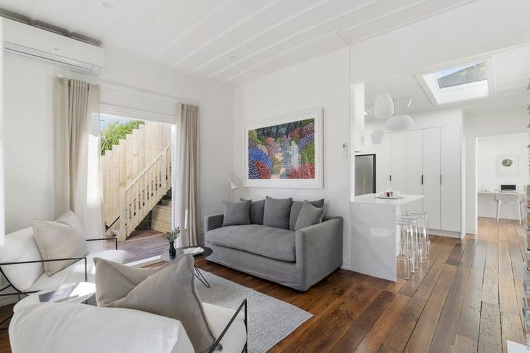 Photo of property in 12 Costley Street, Freemans Bay, Auckland, 1011