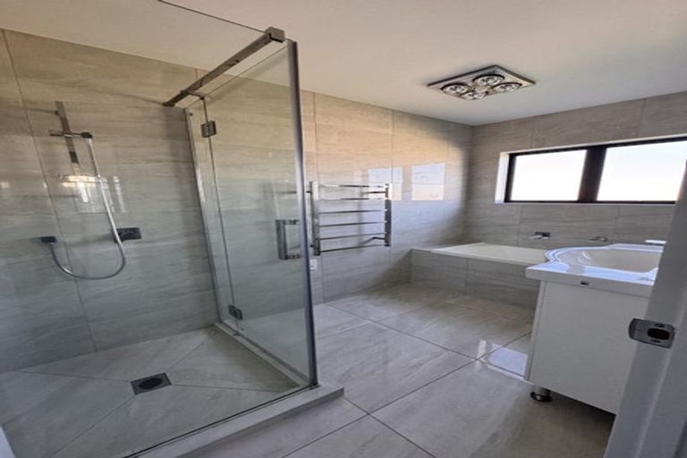 Photo of property in 9 Millfield Lane, Papakura, 2110