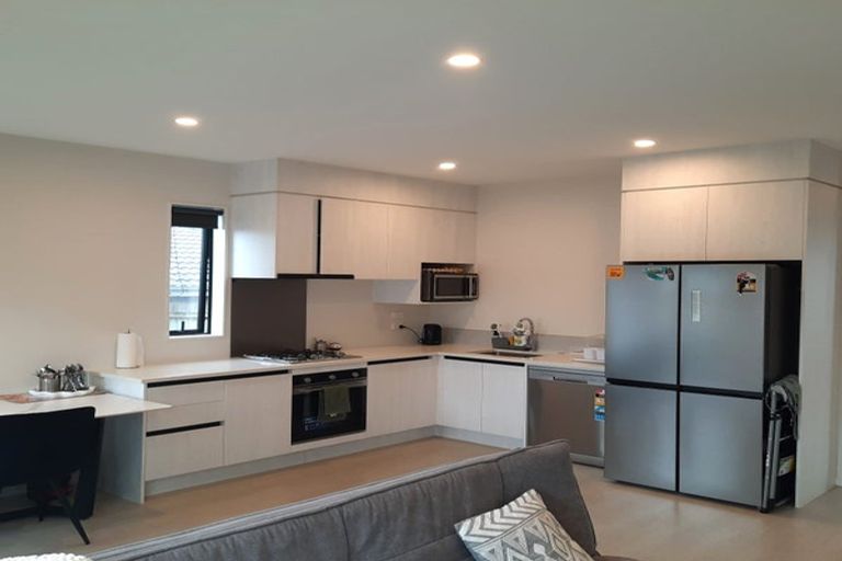 Photo of property in 69b Astley Avenue, New Lynn, Auckland, 0600