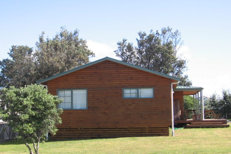 Photo of property in 3 Papaunahi Road, Bowentown, Waihi Beach, 3177