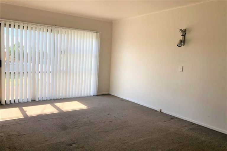Photo of property in 17 Liverpool Street, Papakura, 2110