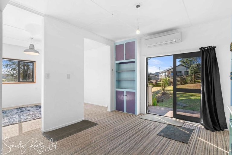 Photo of property in 52 Hurndall Street East, Maungaturoto, 0520