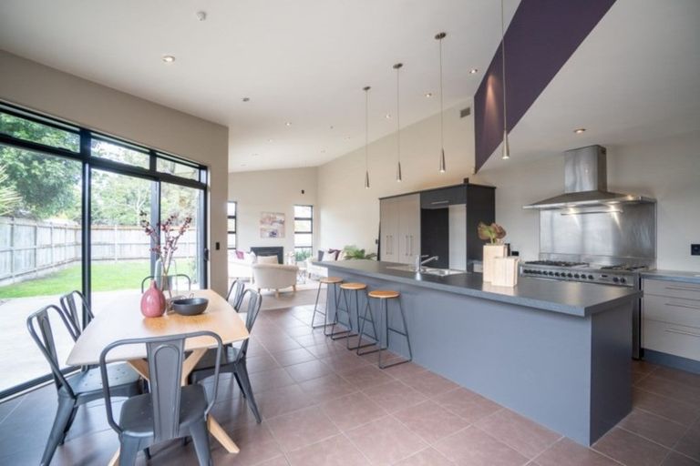 Photo of property in 430 College Street, Hokowhitu, Palmerston North, 4410