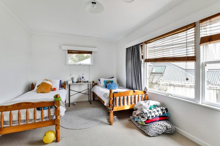 Photo of property in 45 Balmain Road, Birkenhead, Auckland, 0626