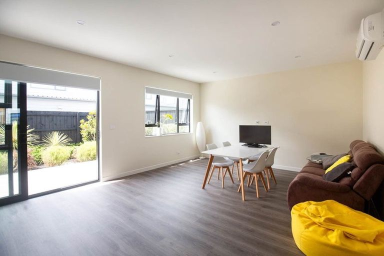 Photo of property in 21b Lumbarda Drive, Kumeu, 0810