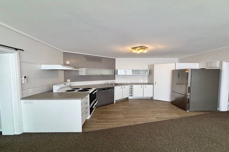 Photo of property in 11 Wilson Street, Newtown, Wellington, 6021