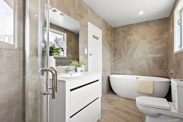 Photo of property in 95 Barrack Road, Mount Wellington, Auckland, 1060