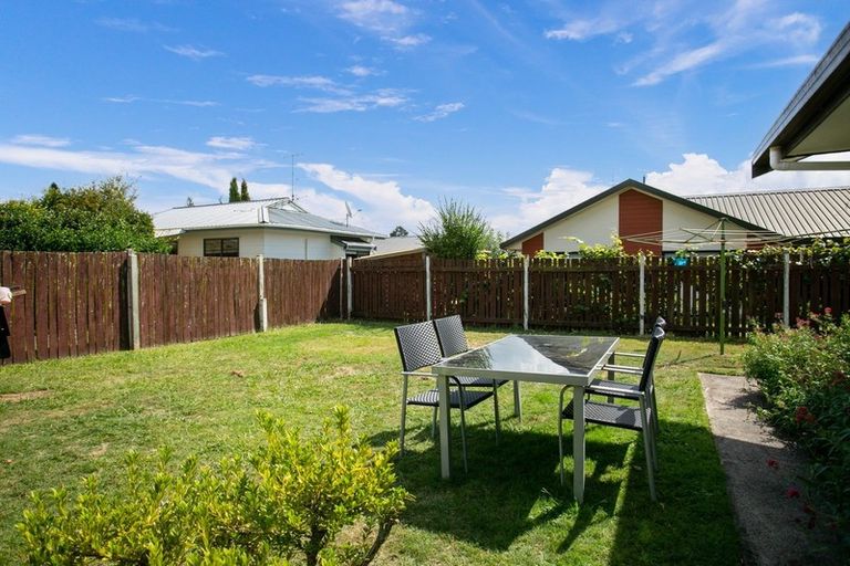 Photo of property in 235a Shakespeare Street, Leamington, Cambridge, 3432