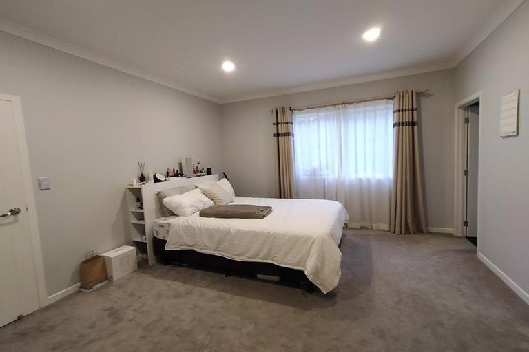 Photo of property in 31 Saint Maroun Rise, The Gardens, Auckland, 2105