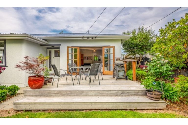 Photo of property in 150 Rose Street, Somerfield, Christchurch, 8024