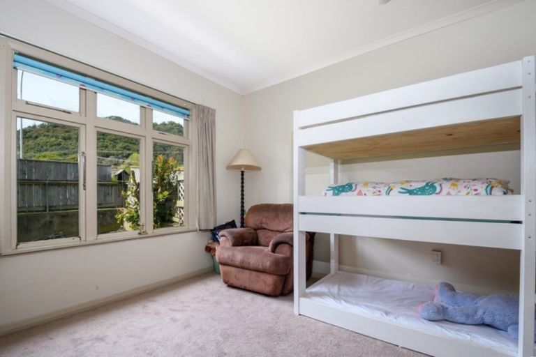 Photo of property in 31 Wairau Road, Picton, 7220