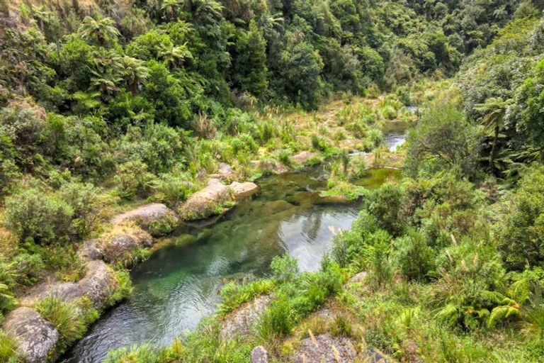 Photo of property in 17 Sarona Park Drive, Omanawa, Tauranga, 3171