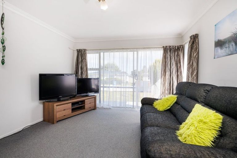 Photo of property in 14 Heather Street, Levin, 5510