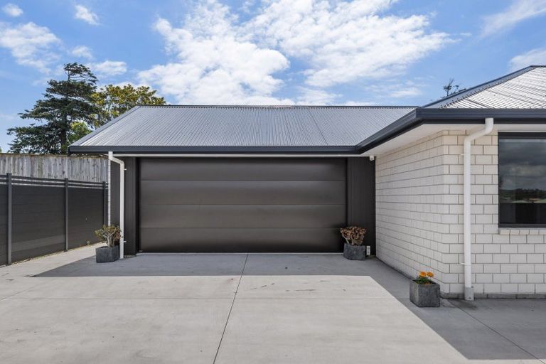 Photo of property in 40 Barrett Road, Whalers Gate, New Plymouth, 4310