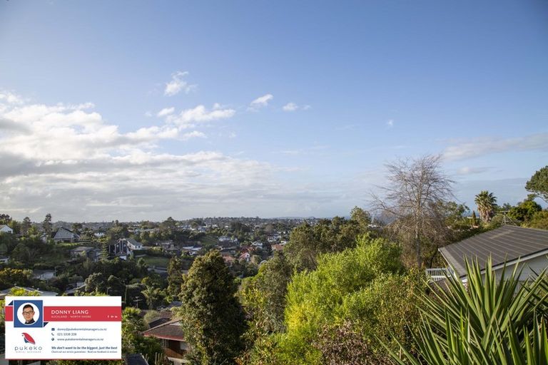 Photo of property in 2 Malters Place, Browns Bay, Auckland, 0630