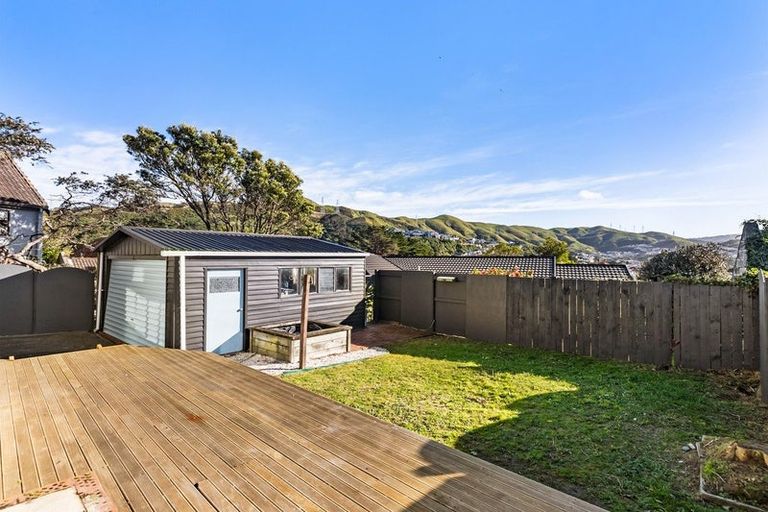 Photo of property in 6 Bayou Lane, Churton Park, Wellington, 6037