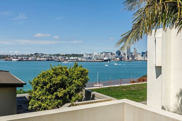 Photo of property in 61b Stanley Road, Stanley Point, Auckland, 0624