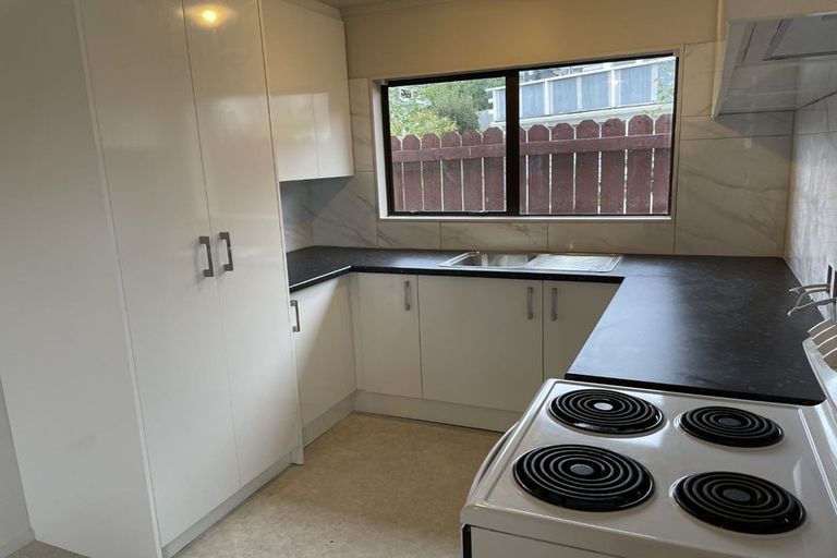 Photo of property in 9b Penton Road, Stanmore Bay, Whangaparaoa, 0932