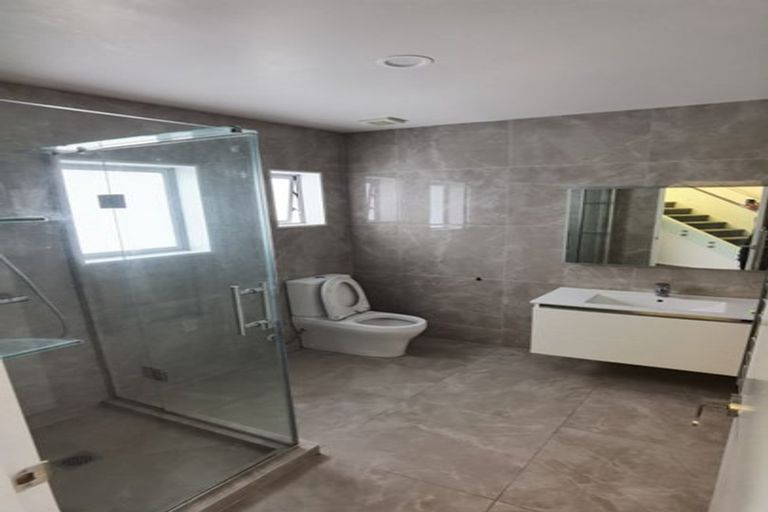 Photo of property in 194 Bleakhouse Road, Mellons Bay, Auckland, 2014