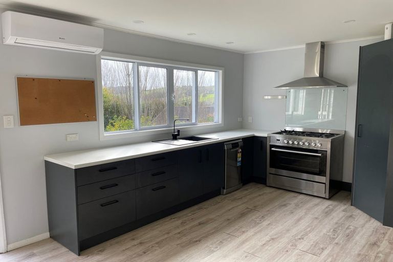 Photo of property in 15a View Street, Maungaturoto, 0520