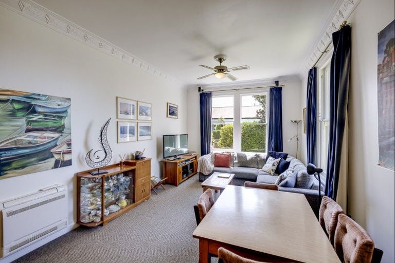 Photo of property in 36 Napier Terrace, Hospital Hill, Napier, 4110
