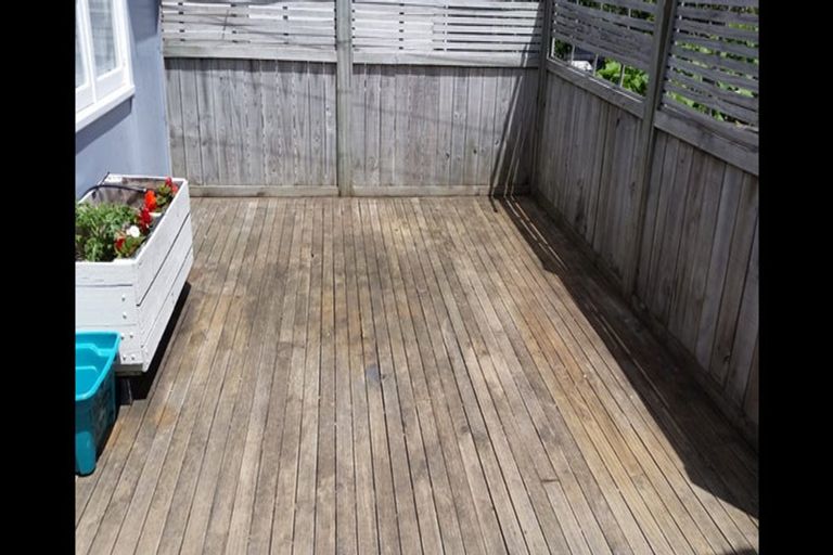 Photo of property in 25 Hall Street, Newtown, Wellington, 6021