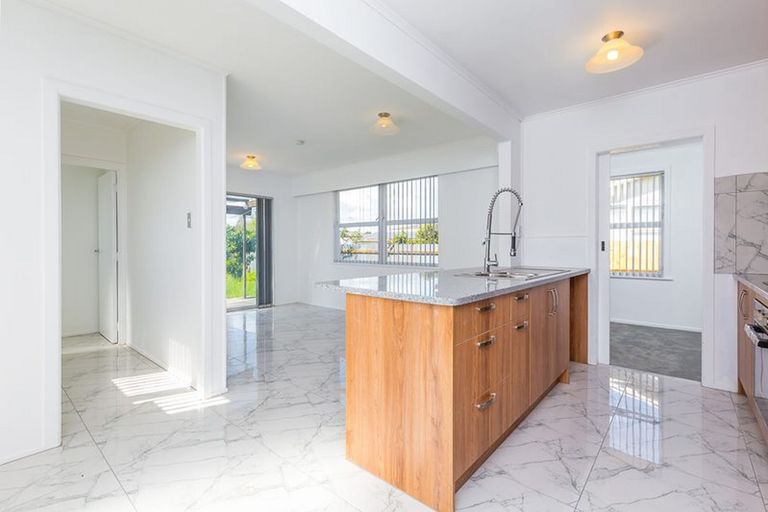 Photo of property in 9 Jupiter Street, Rosehill, Papakura, 2113