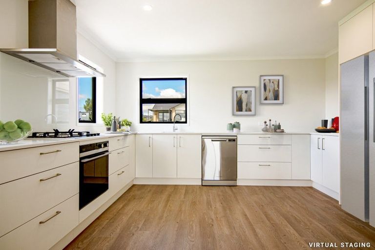 Photo of property in 73 Tahuna Minhinnick Drive, Glenbrook, 2681