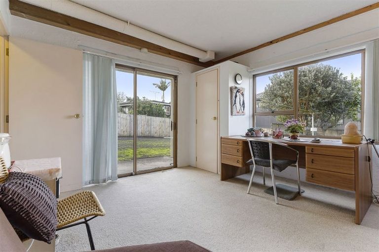 Photo of property in 208 Clovelly Road, Bucklands Beach, Auckland, 2012