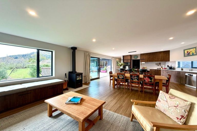 Photo of property in 13 Matuku Lane, Heathcote Valley, Christchurch, 8022