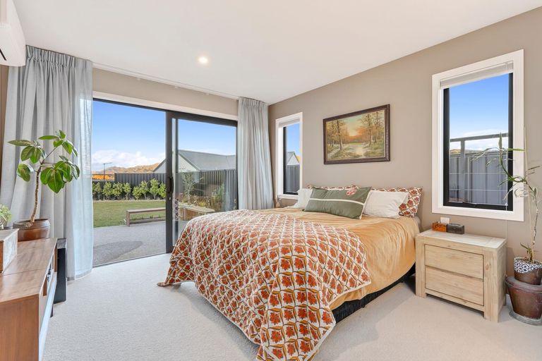 Photo of property in 33 Atkins Road, Luggate, Wanaka, 9382