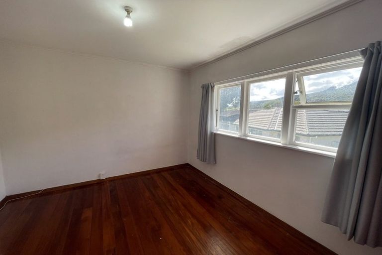 Photo of property in 8 Whakataki Grove, Waiwhetu, Lower Hutt, 5010