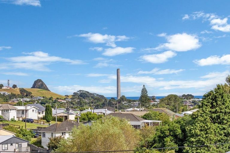 Photo of property in 174 Seaview Road, Westown, New Plymouth, 4310