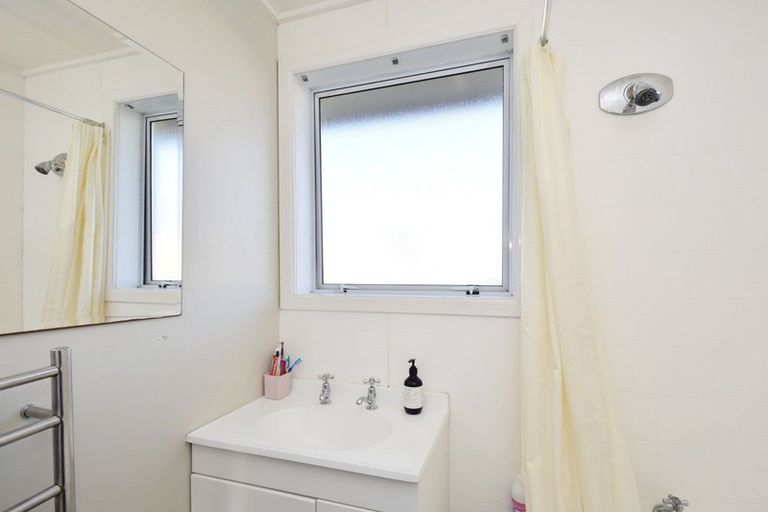 Photo of property in 32 Kinmont Crescent, Newfield, Invercargill, 9812