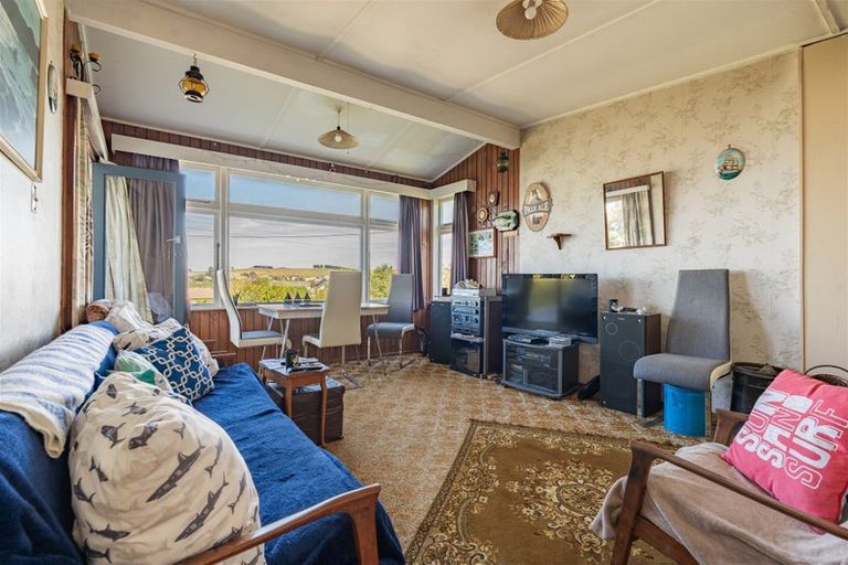 Photo of property in 1390 Taieri Mouth Road, Taieri Mouth, Brighton, 9091