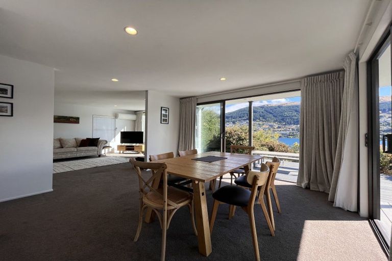 Photo of property in 379 Peninsula Road, Kelvin Heights, Queenstown, 9300