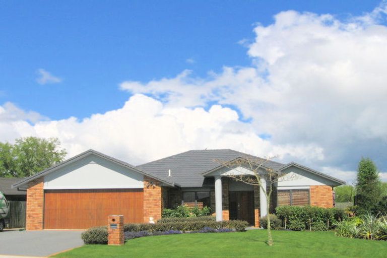 Photo of property in 11 Frame Place, Owhata, Rotorua, 3010
