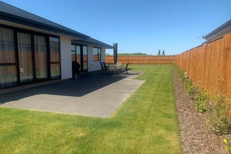 Photo of property in 64 Watkins Drive, Rangiora, 7400