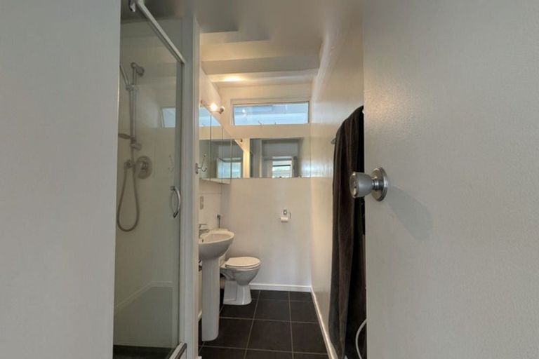 Photo of property in 15/73 Princes Street, Northcote Point, Auckland, 0627