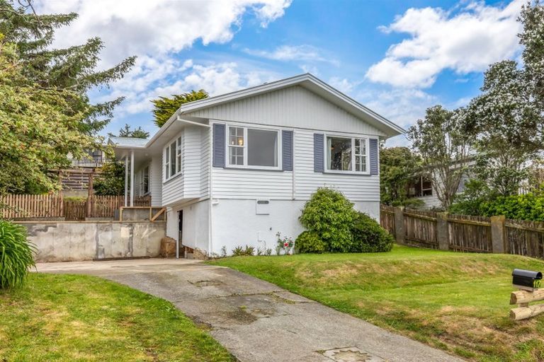 Photo of property in 117 Conclusion Street, Ascot Park, Porirua, 5024
