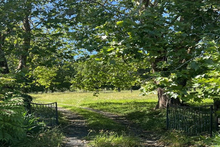 Photo of property in 33a Ingram Road, Bombay, Drury, 2579