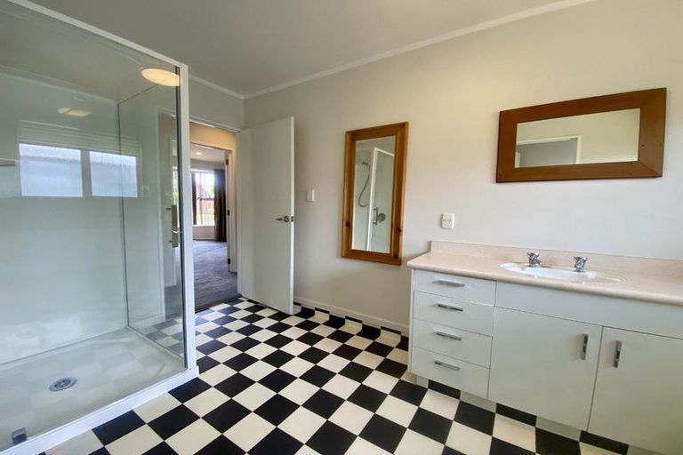 Photo of property in 27 Karina Crescent, Redwoodtown, Blenheim, 7201