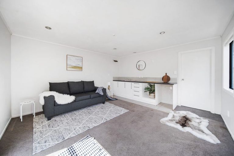 Photo of property in 12 Ronald Place, Manurewa, Auckland, 2102