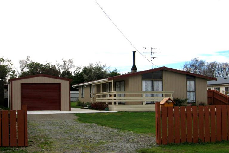Photo of property in 4 Tait Crescent, Featherston, 5710
